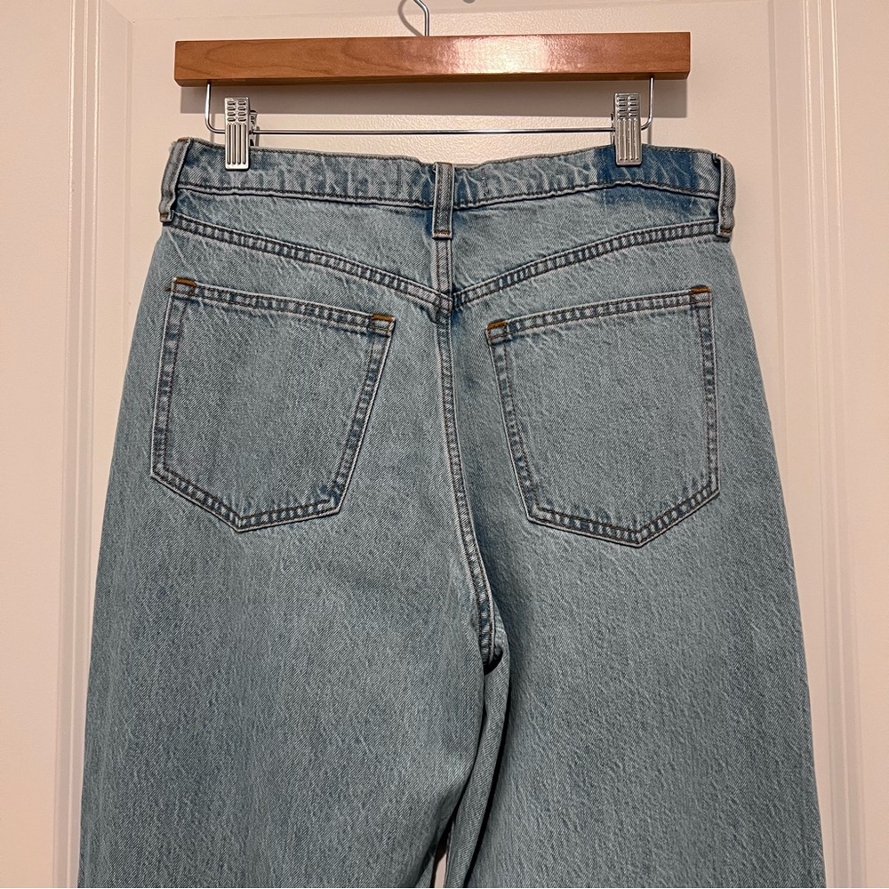 NWT Abercrombie & Fitch Women's The Taper Jean High Rise Light Wash Size 29/8 R - Picture 8 of 13